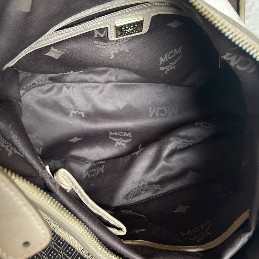 MCM BEIGE VISETOS COATED LOGO CANVAS & LEATHER HOBO SHOULDER OR CROSSBODY BAG - Picture 8 of 17